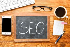 آموزش جذب مخاطب هدف: چکیده تجربیات نی نی سایت در سال 1404