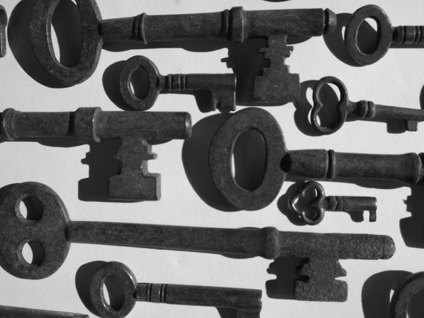 روانشناسی خیانت مرد به زن: 14 نکته کلیدی